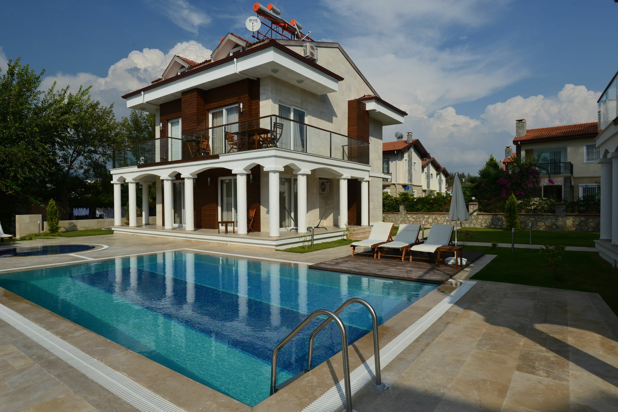 Lighthouse Natalia Aparts Fethiye Esterno foto